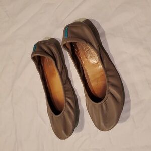 Tieks Ballet Flats in taupe